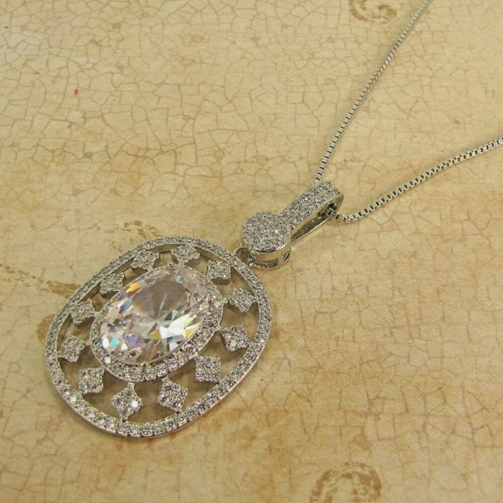 Large Oval Clear Cubic Zirconia Pendant Necklace mixed with Clear Crystals
